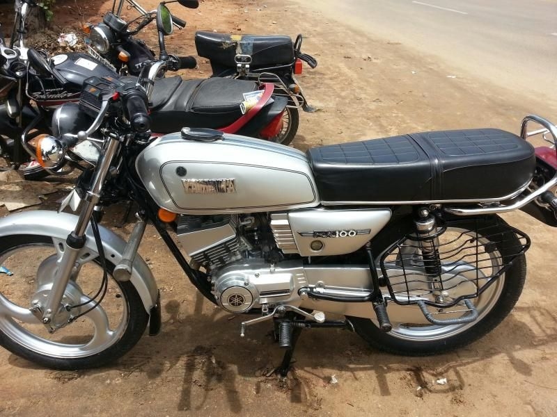 5 Used Yamaha Rx 100 Motorcycle Bike 1994 Model For Sale Droom