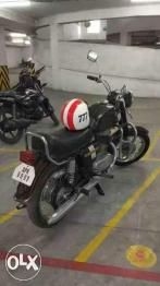 yezdi roadking olx