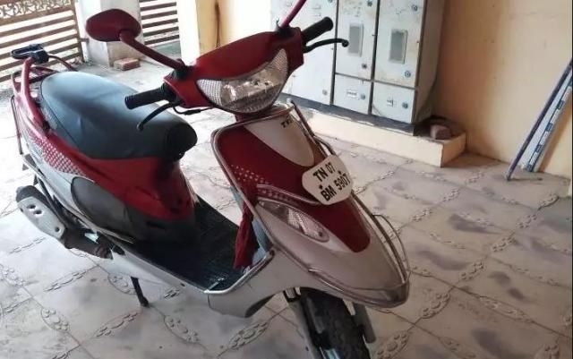 scooty pep red colour