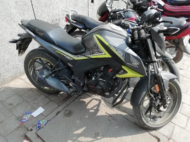 14 Used Honda Cb Hornet 160r In Ahmedabad Second Hand Cb Hornet 160r Motorcycle Bikes For Sale Droom