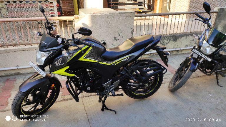 12 Used Honda Cb Hornet 160r In Ahmedabad Second Hand Cb Hornet 160r Motorcycle Bikes For Sale Droom
