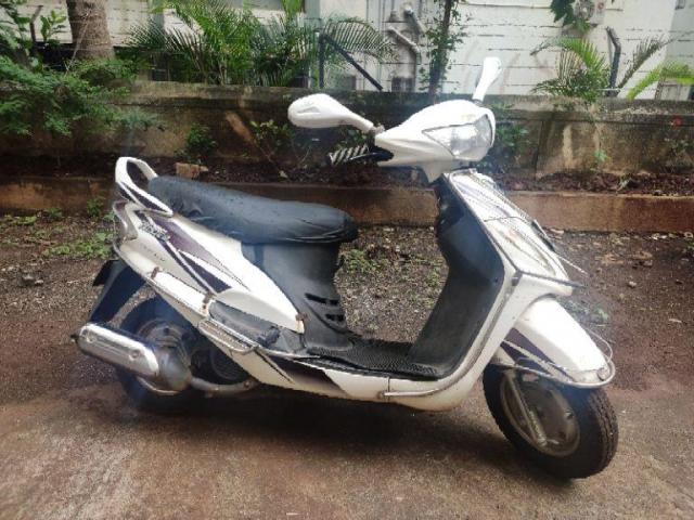 electric scooty under 15000