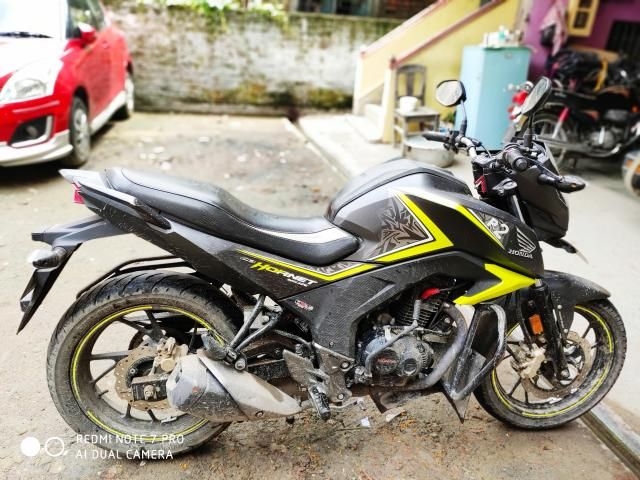 98 Used Honda Cb Hornet 160r Motorcycle Bike 17 Model For Sale Droom