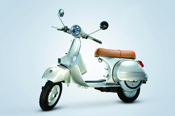 lml vespa scooty price